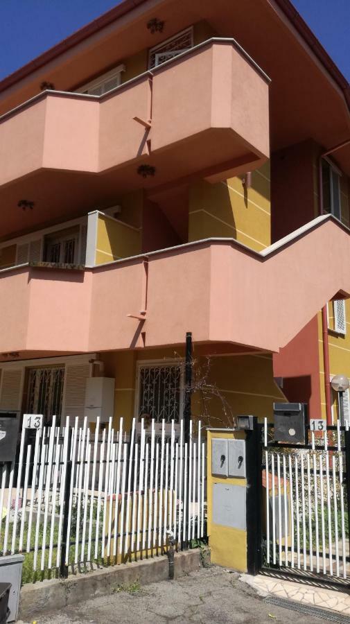 Un'Oasi Di Pace In Centro Apartment San Severo Bagian luar foto