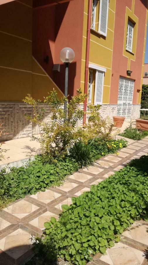 Un'Oasi Di Pace In Centro Apartment San Severo Bagian luar foto
